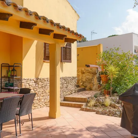Hébergement de vacances Casa De Lujo En Torre Valentina